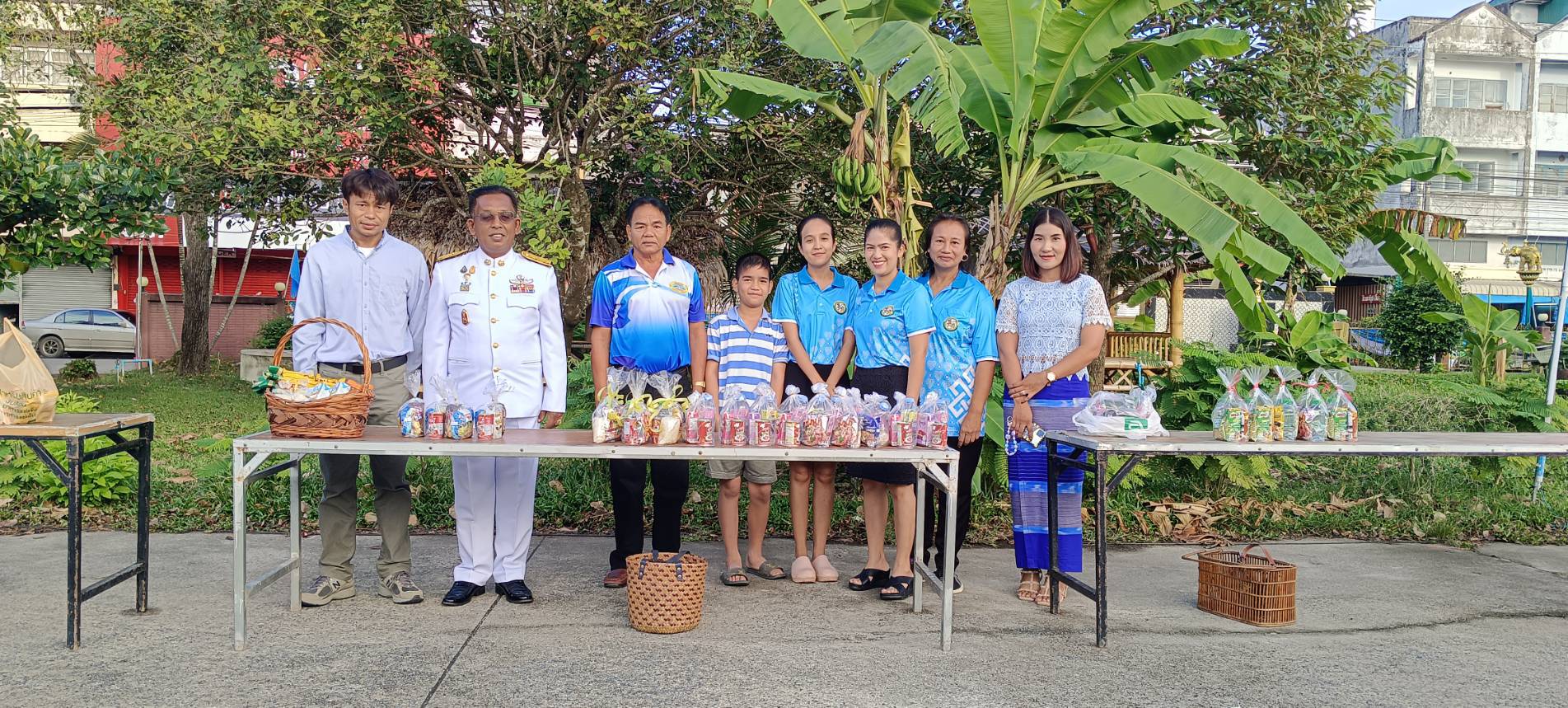 🗓️ วันที่ 12 สิงหาคม 2568  (ภาคค่ำ เวลา 17.30 น.)
         🌟 นายนิติเทพ  ศรีสุข ตำแหน่ง นายกเทศมนตรีตำบลพรุพี มอบหมายให้นายพรชัย  ชูชาติ ตำแหน่ง  รองนายกเทศมนตรีตำบลพรุพี นางสาวกนกณัฐ  อนุพงษ์ ตำแหน่ง รองปลัดเทศบาล รักษาราชการแทนปลัดเทศบาล สมาชิกสภาเทศบาล หัวหน้าส่วนราชการ พร้อมด้วยพนักงานเทศบาล เข้าร่วมพิธีถวายราชสักการะและวางพานพุ่ม และพิธีจุดเทียนถวายพระพรชัยมงคล เวลา 17.30 น. ณ ศาลาประชาคมอำเภอบ้านนาสาร