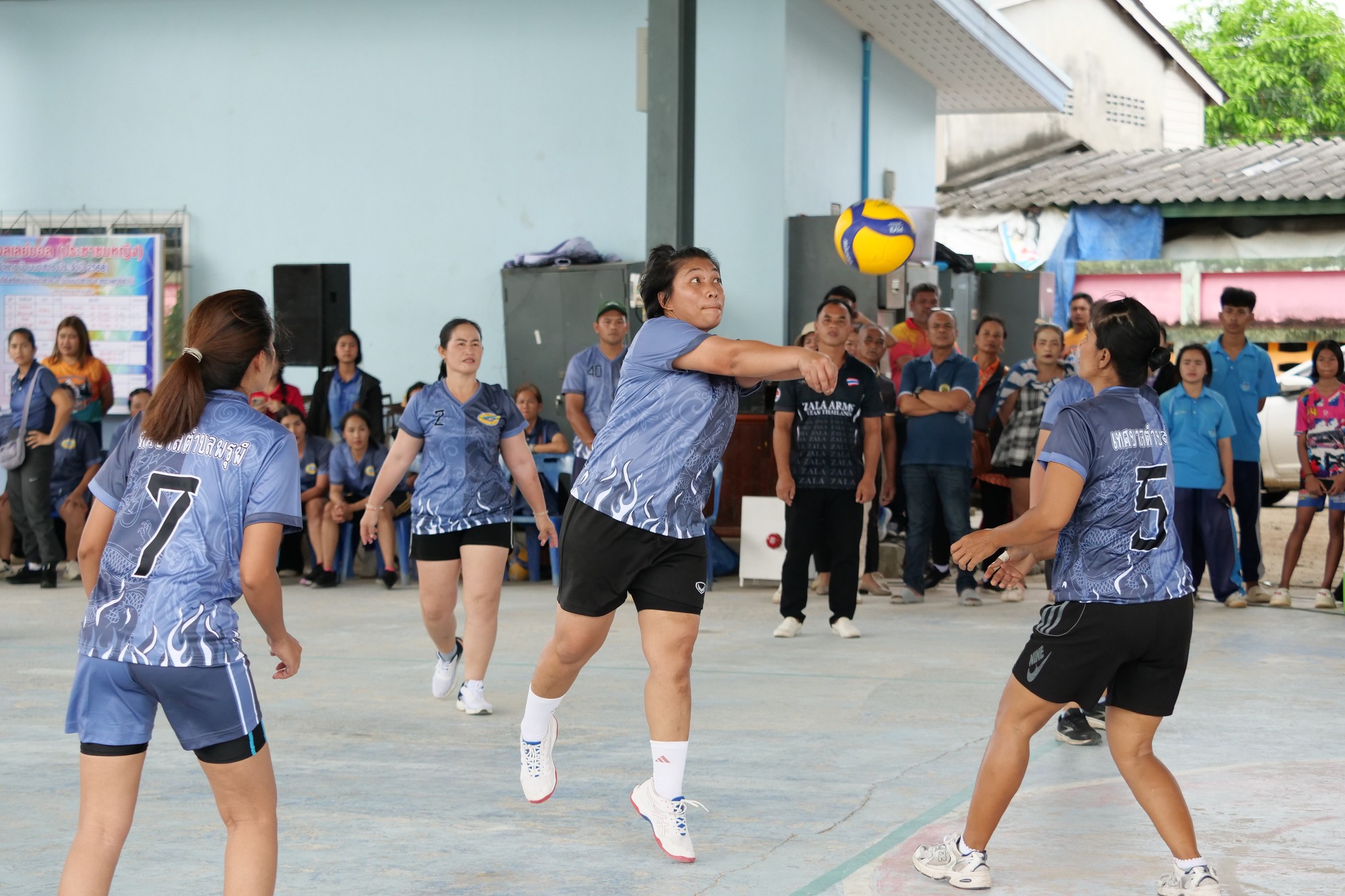🏆🏐 วันที่ 28 สิงหาคม 2568
เทศบาลตำบลพรุพี เข้าร่วมการแข่งขัน กีฬาต้านยาเสพติด อปท.คัพ 2568
การแข่งขันวอลเลย์บอล 
📍 นัดที่สี่อบต.เพิ่มพูลทรัพย์ vs เทศบาลตำบลพรุพี
ณ สนามกีฬาโรงเรียนบ้านนาสาร
ผลการแข่งขัน อบต.เพิ่มพูลทรัพย์ vs เทศบาลตำบลพรุพี 2  1