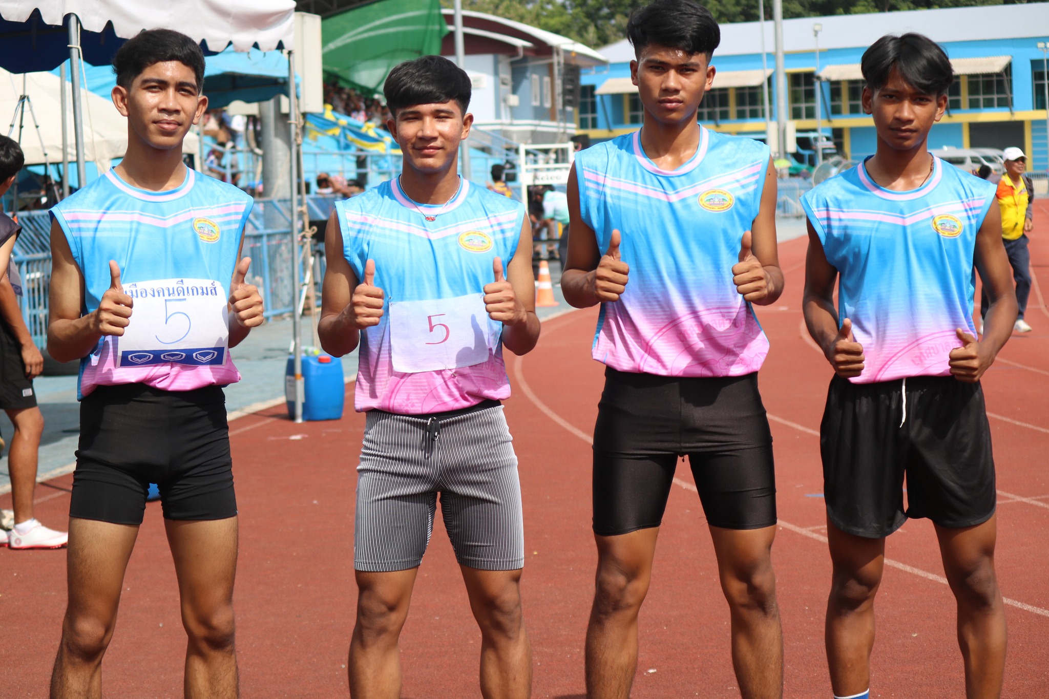เทศบาลตำบลพรุพี ส่งนักกีฬาเยาวชนเข้าร่วมการแข่งขันกรีฑาดาวรุ่งจังหวัดสุราษฎร์ธานี ครั้งที่ 22568 ณ สนามกีฬาโรงเรียน อบจ.สุราษฎร์ธานี 3 (บ้านนา) ระหว่างวันที่ 10–12 กันยายน 2568 ภาพบรรยากาศการแข่งขันวันที่สาม