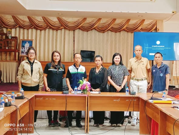 วันที่ 24 ธันวาคม 2568 เวลา 13.00 น. เทศบาลตำบลพรุพี จัดประชุม คณะกรรมการฯศูนย์ช่วยเหลือประชาชนเทศบาลตำบลพรุพีกรณีการช่วยเหลือประชาชนเพื่อเยียวยาและฟื้นฟูหลังเกิดสาธารณภัย(อุทกภัย)  ณ ห้องประชุมสภาเทศบาลตำบลพรุพี