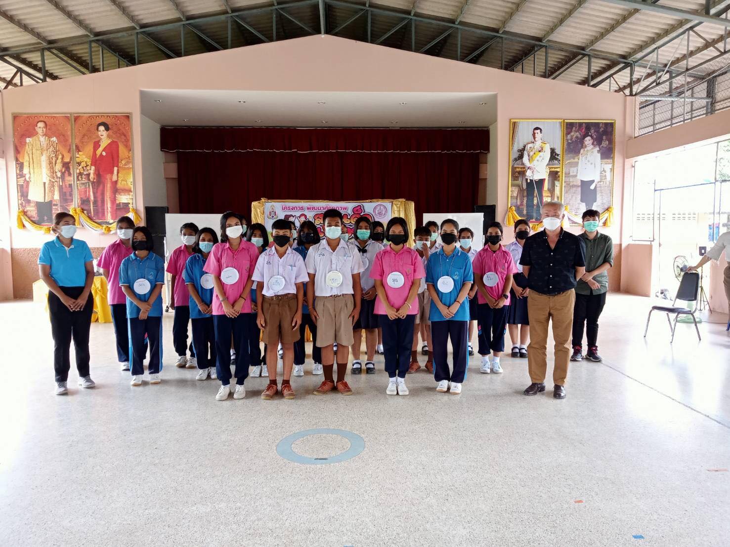 ขอแสดงความยินดีกับ นายชัชชัย รอดศรี ได้รับการคัดเลือกให้ดำรงตำแหน่ง #ประธานสภาเด็กและเยาวชนตำบลพรุพี #และคณะบริหารตำบลพรุพี (พ.ศ.2565-2567)  วันนี้ เทศบาลตำบลพรุพี จัดการเลือกตั้ง สภาเด็กและเยาวชนตำบลพรุพีโดยมีนายสมคิด ดำฉวาง นายกเทศมนตรีตำบลพรุพี เป็นประธานในพิธีเปิดพร้อมทั้งให้ข้อคิดและโอวาทแก่สมาชิกสภาเด็กและเยาวชนตำบลพรุพี ณ ห้องประชุมโรงเรียนราชประชานุเคราะห์ 12 และขอแสดงความยินดีกับคณะบริหารสภาเด็กและเยาวชนตำบลพรุพีทุกคนครับ
